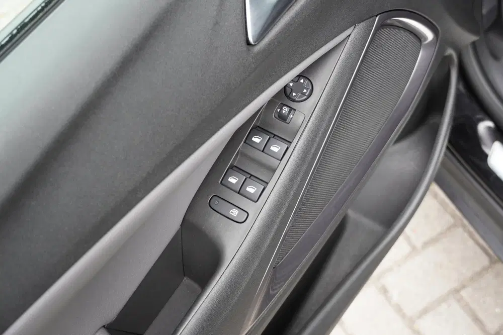 Opel Crossland 1.2 Turbo Automaat Pano uit 2019, foto 14