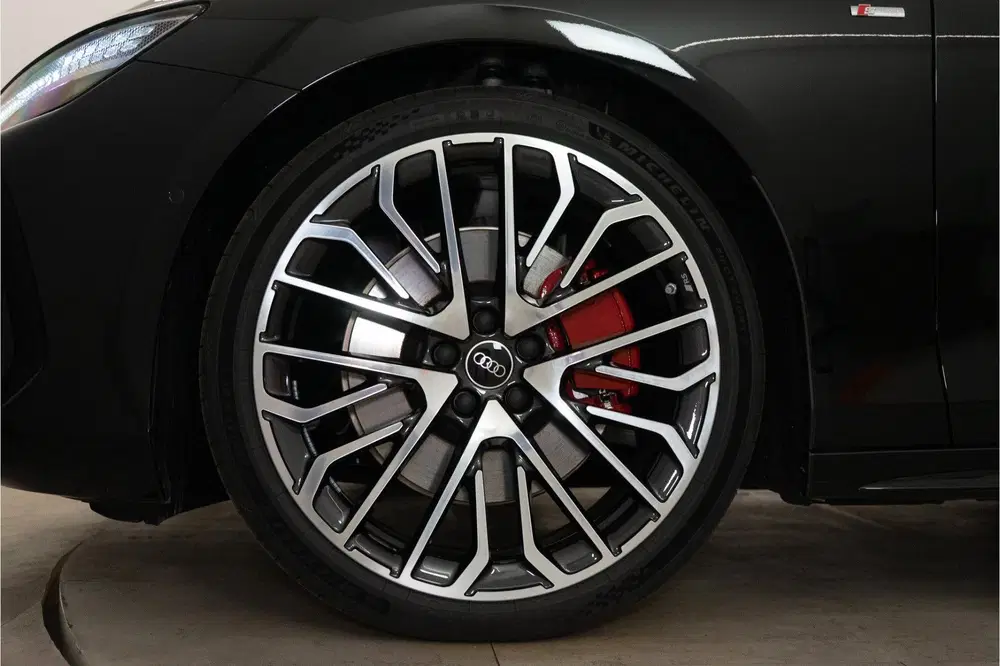 Audi A6 Limousine 2.0 TDI Quattro 2x S-Line 204PK uit 2026, foto 14