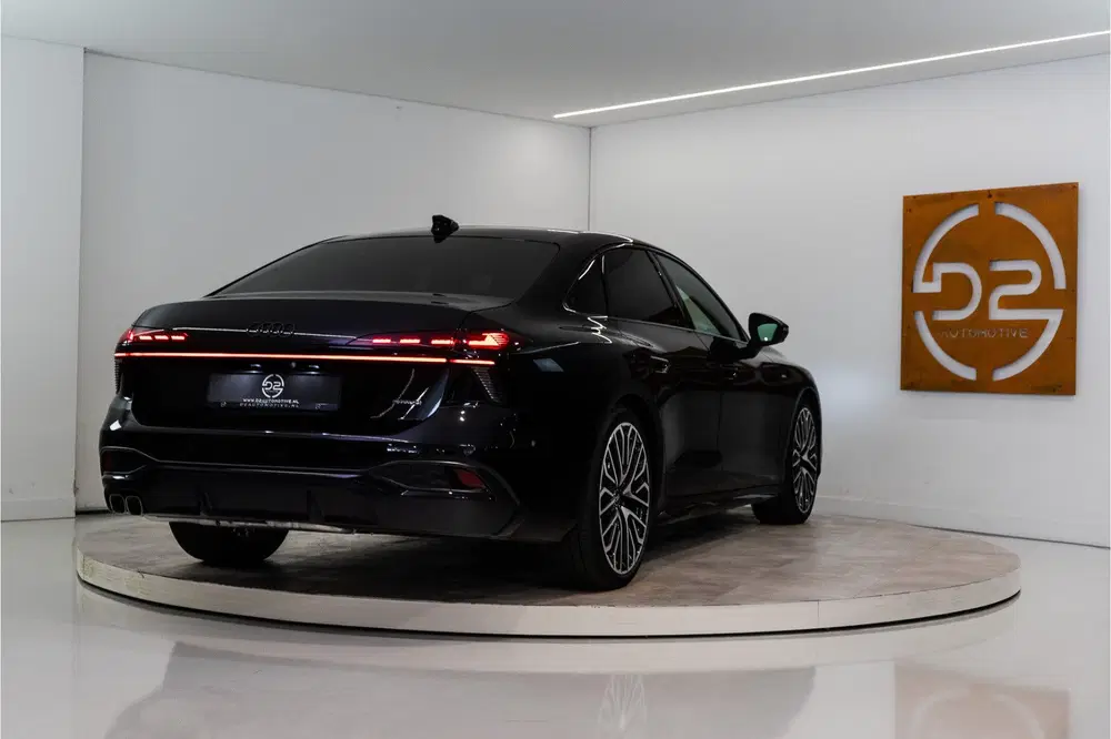 Audi A6 Limousine 2.0 TDI Quattro 2x S-Line 204PK uit 2026, foto 5