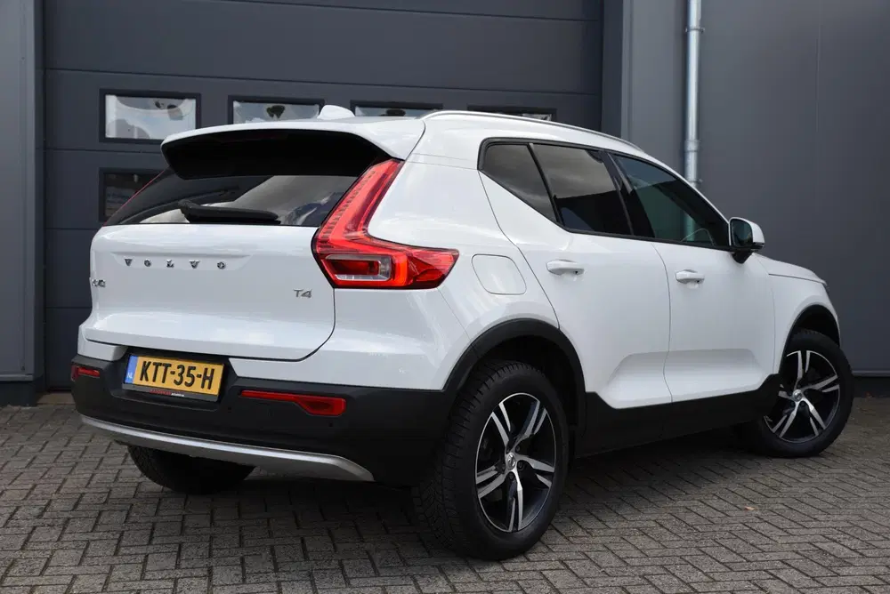 Volvo XC40 2.0 T4 Inscription 360Graden Camera uit 2019, foto 3
