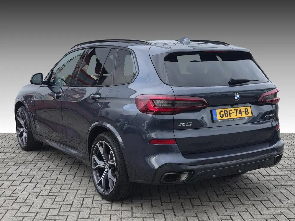 BMW X5 xDrive45e High Executive uit 2021, foto 2