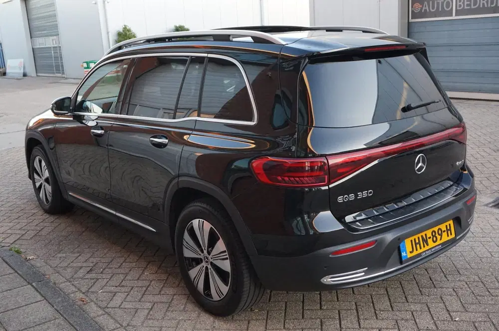 Mercedes-Benz EQB 350 4MATIC 67 kWh PANO 360 FACELIFT uit 2024, foto 5