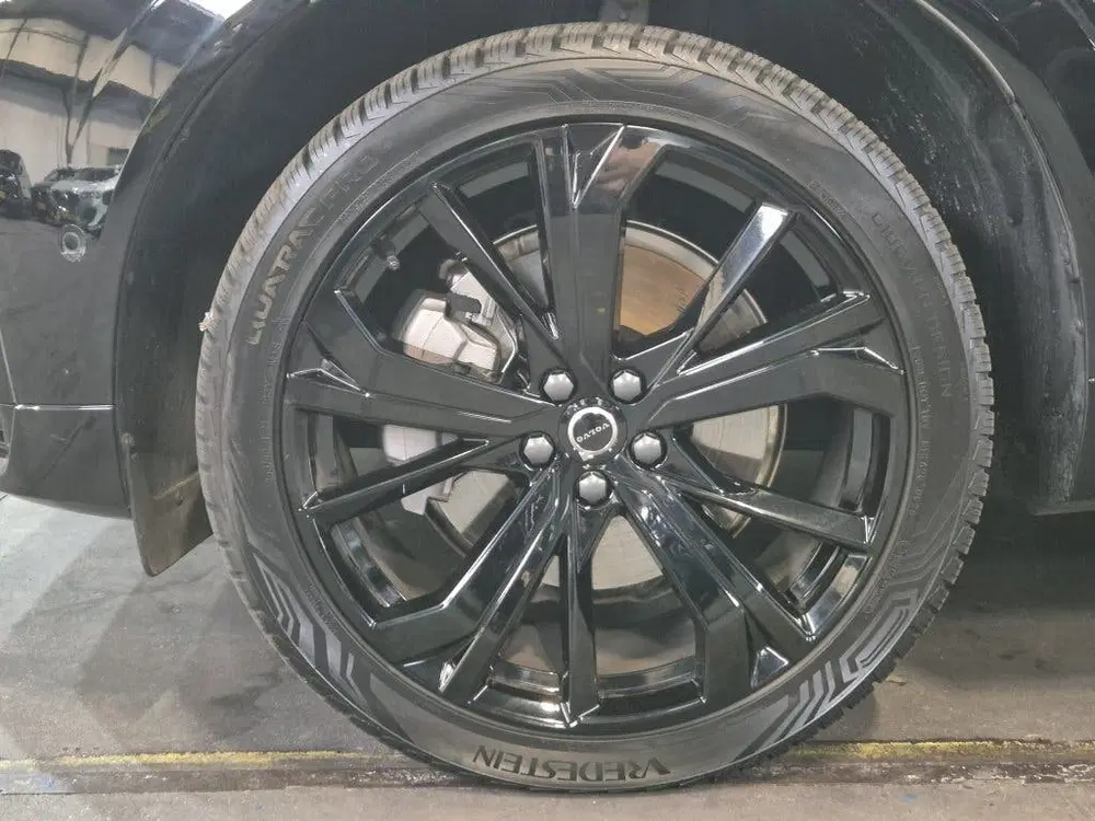 Volvo XC60 T6 350PK AWD Plus Black Edition uit 2026, foto 5