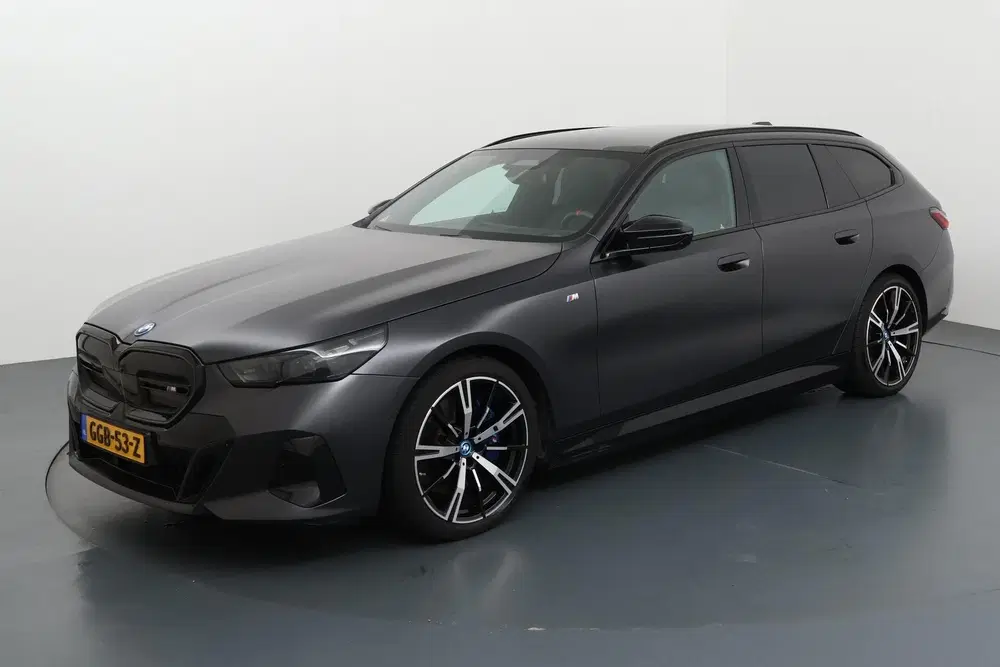 BMW i5 M60 xDrive 84 kWh Elektrische topper met v uit 2024, foto 4