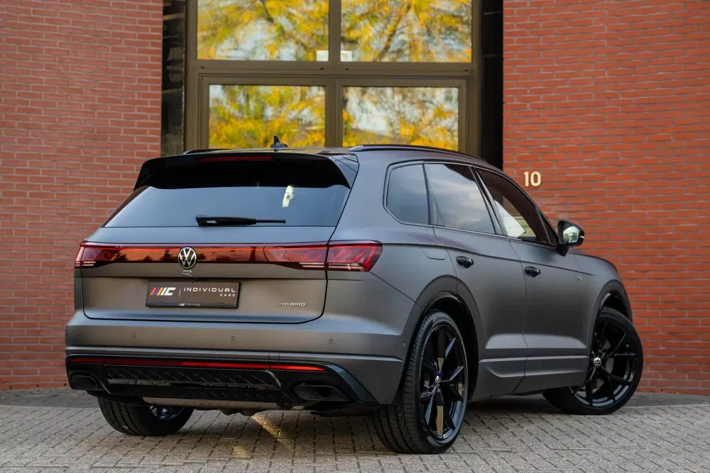 Volkswagen Touareg 3.0 TSI eHybrid R 4M Puglia MATLAK DynAud uit 2024, foto 4