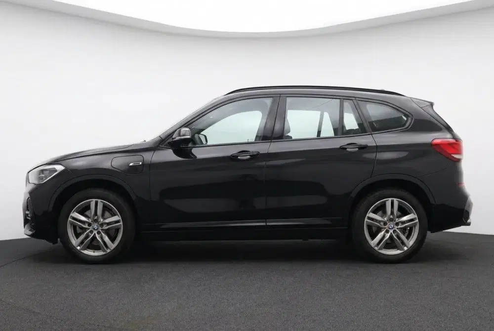 BMW X1 xDrive25e M Sport 220PK uit 2022, foto 2