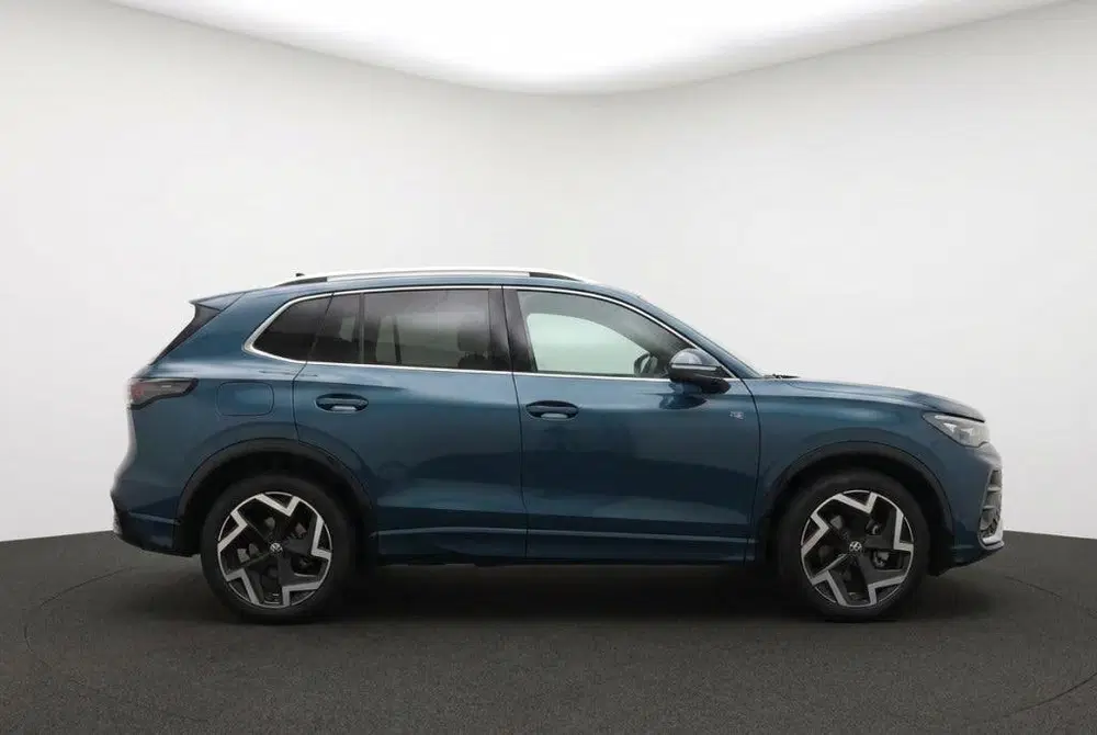 Volkswagen Tiguan 1.5 TSI eHybrid PHEV R-Line Pano l Leder l uit 2025, foto 5