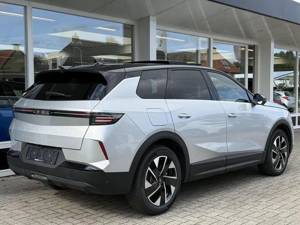 Opel Grandland 1.2 Turbo Hybrid GS uit 2025, foto 8