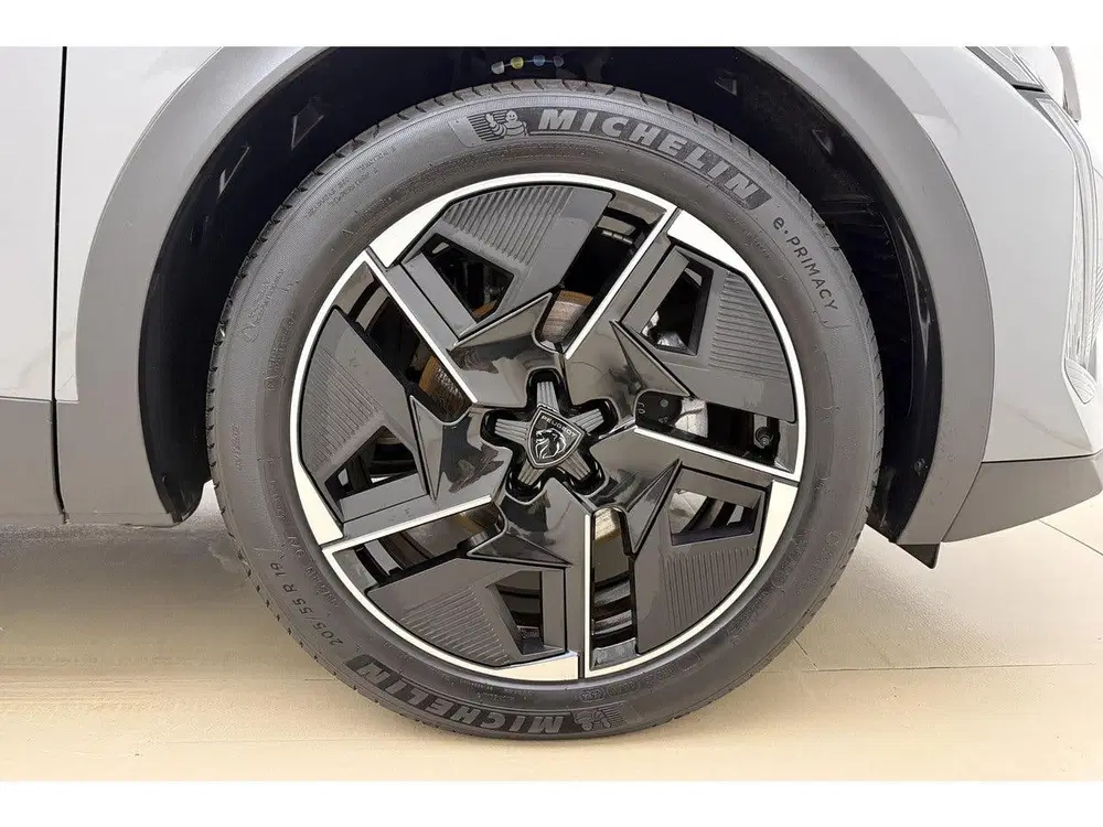 Peugeot 408 1.2 Hybrid 145 e-DCS6 GT uit 2025, foto 14