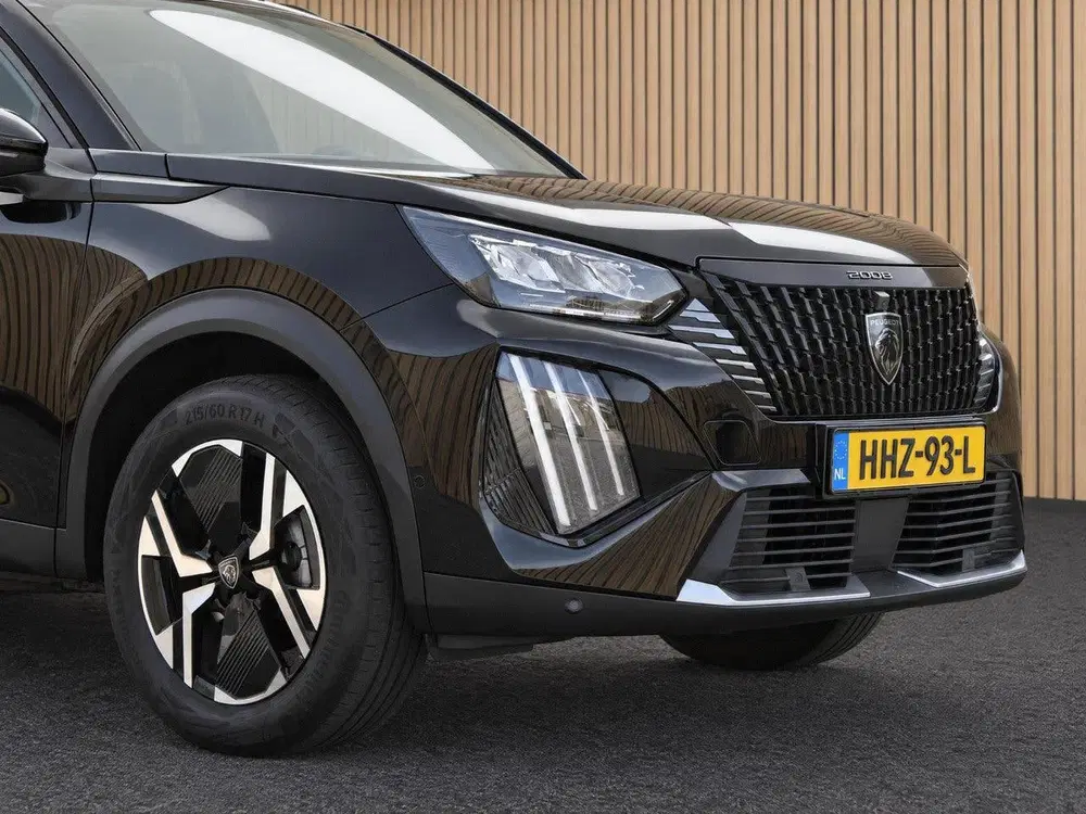 Peugeot 2008 1.2 Hybrid 145 Allure uit 2025, foto 10