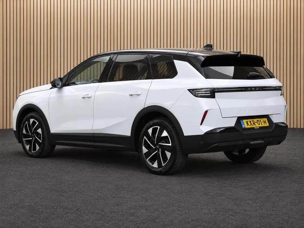 Opel Grandland 1.2 Turbo Hybrid GS Automaat uit 2025, foto 2