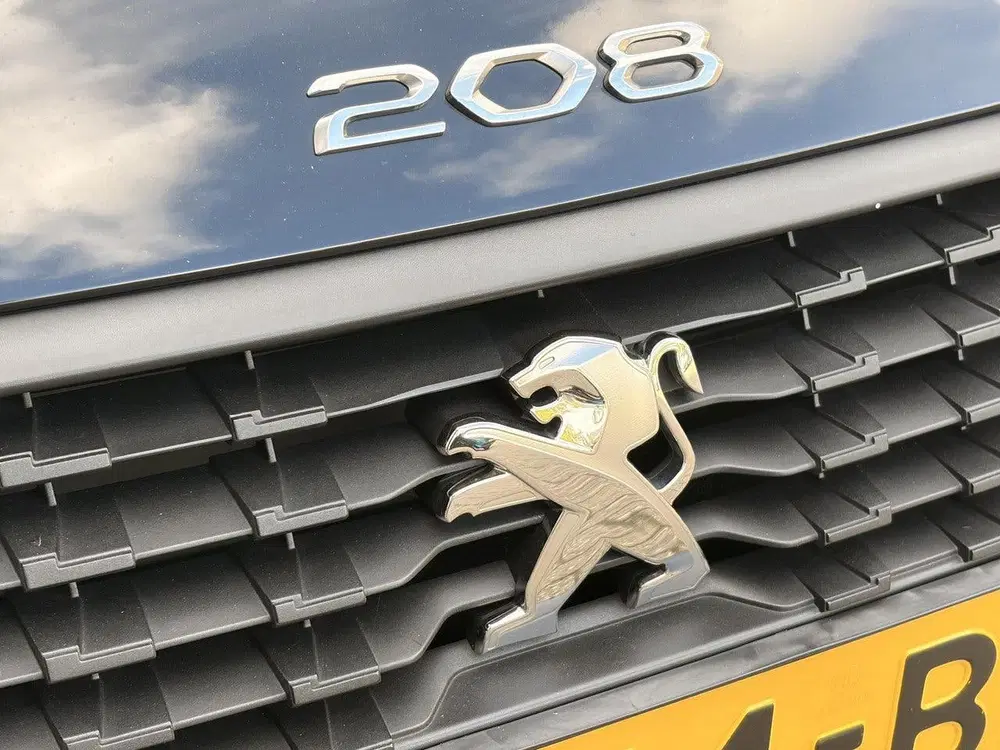 Peugeot 208 1.2 PureTech Like (bj 2021) uit 2021, foto 12