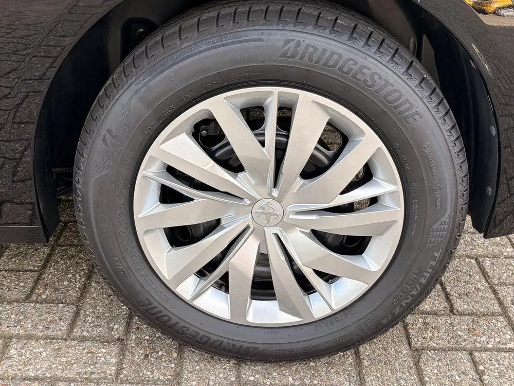 Peugeot 208 1.2 PureTech Like (bj 2021) uit 2021, foto 13
