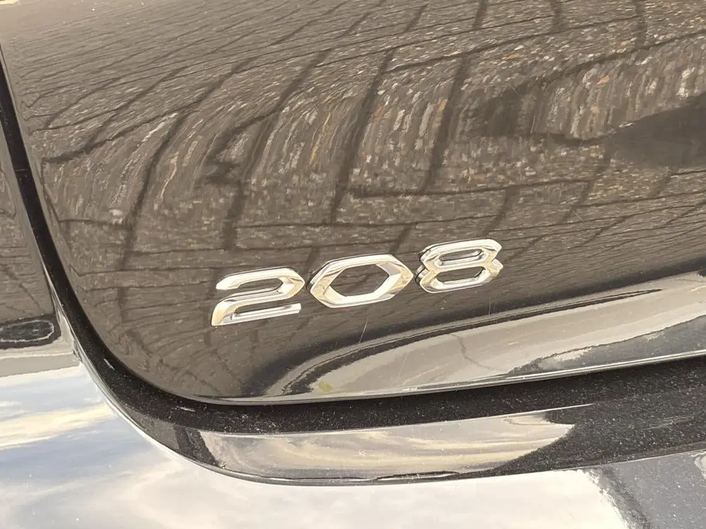 Peugeot 208 1.2 PureTech Like (bj 2021) uit 2021, foto 14
