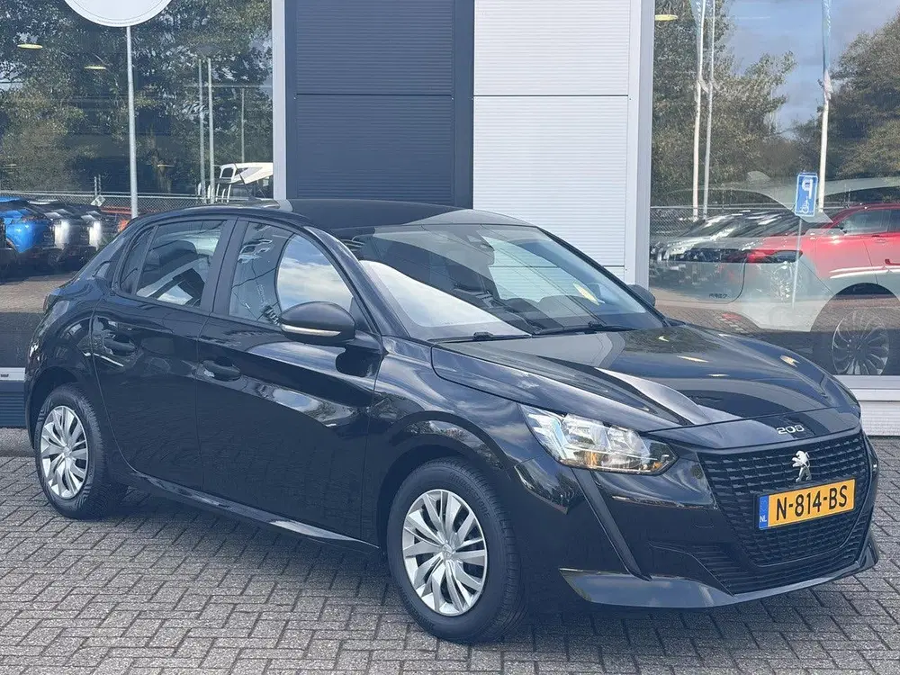 Peugeot 208 1.2 PureTech Like (bj 2021) uit 2021, foto 3
