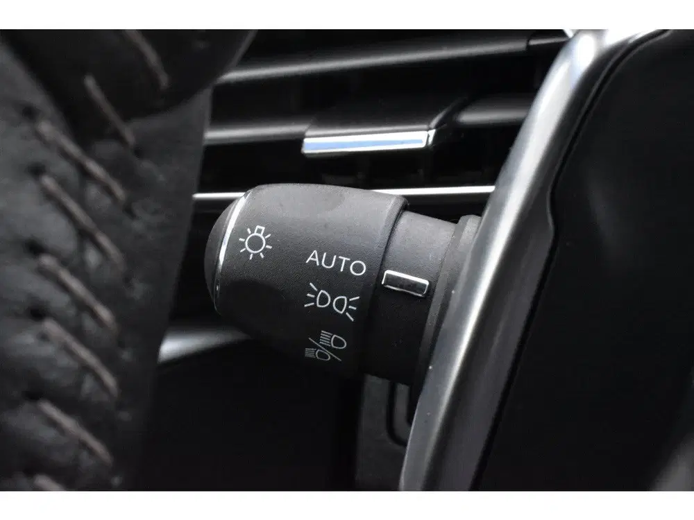 Peugeot 3008 Hybrid 136 Automaat Allure Pack Business uit 2024, foto 14