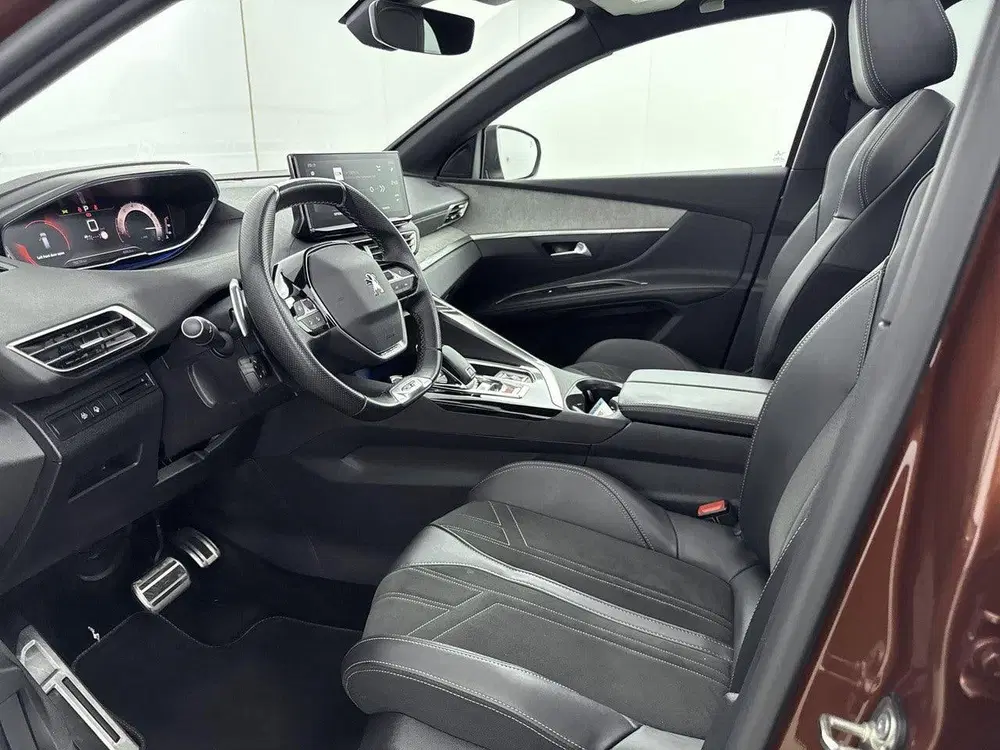 Peugeot 5008 130pk GT uit 2021, foto 10