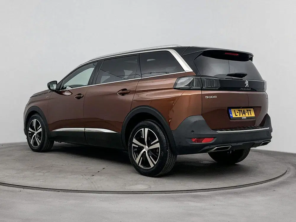 Peugeot 5008 130pk GT uit 2021, foto 3