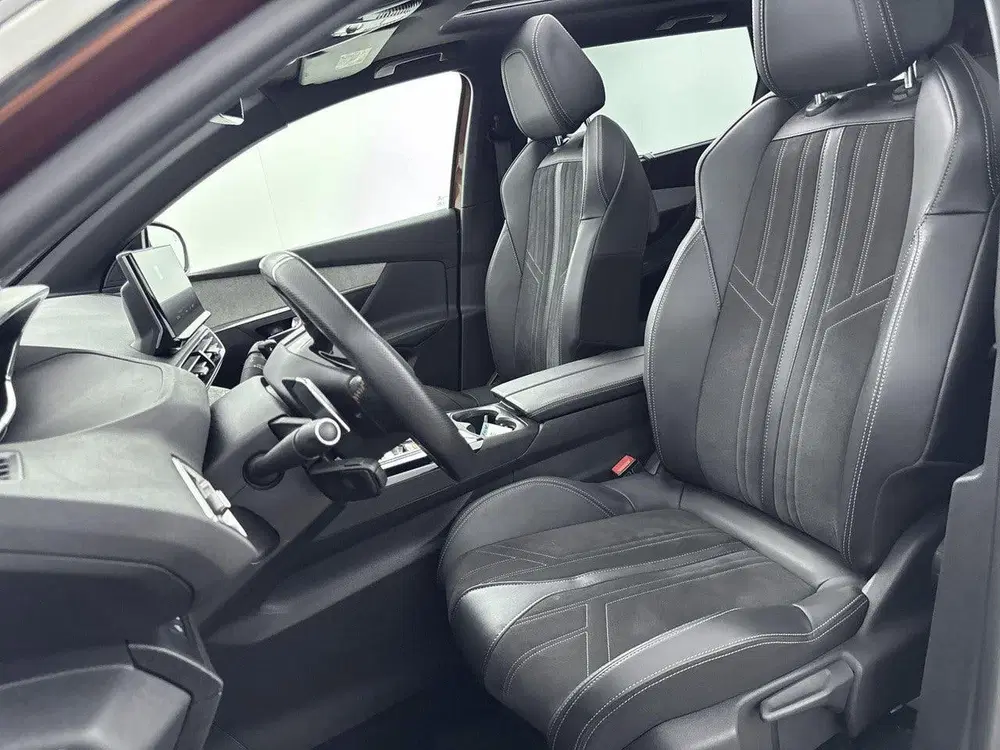 Peugeot 5008 130pk GT uit 2021, foto 9