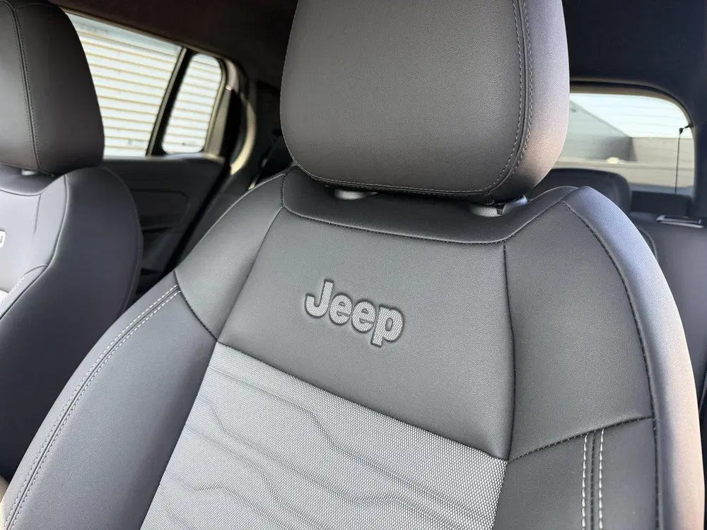 Jeep Avenger 1.2T 4xe Overland Automaat uit 2025, foto 12