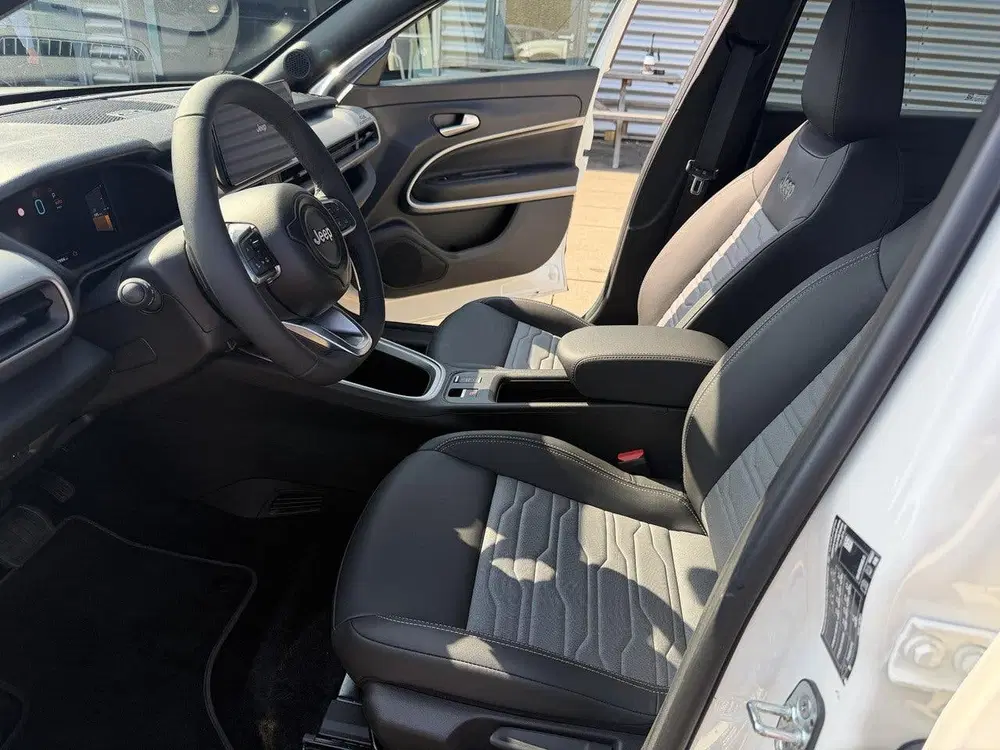Jeep Avenger 1.2T 4xe Overland Automaat uit 2025, foto 6