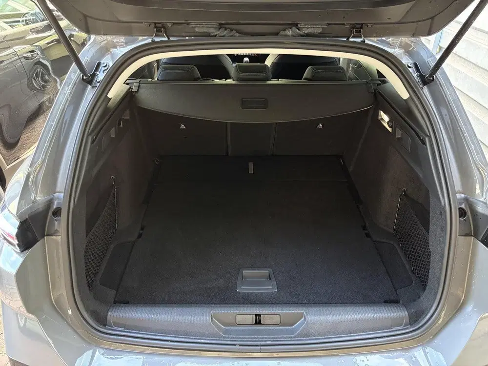 Peugeot 308 SW Allure 1.2 Turbo 130pk uit 2024, foto 14