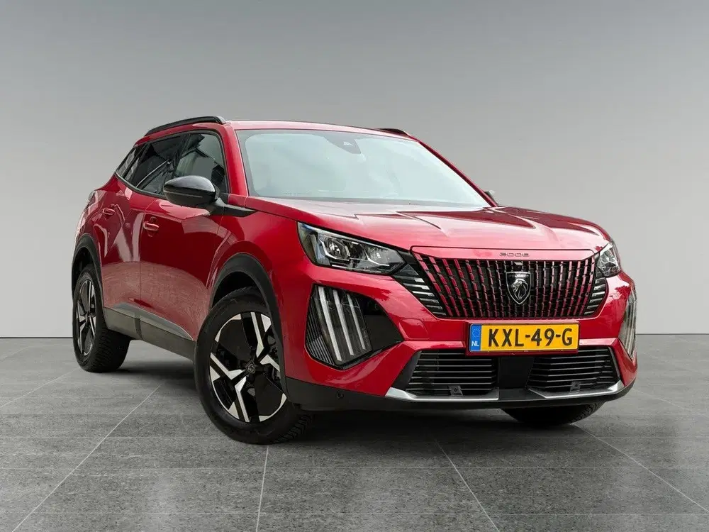 Peugeot 2008 Allure Pack 1.2 Turbo 100pk uit 2025, foto 3