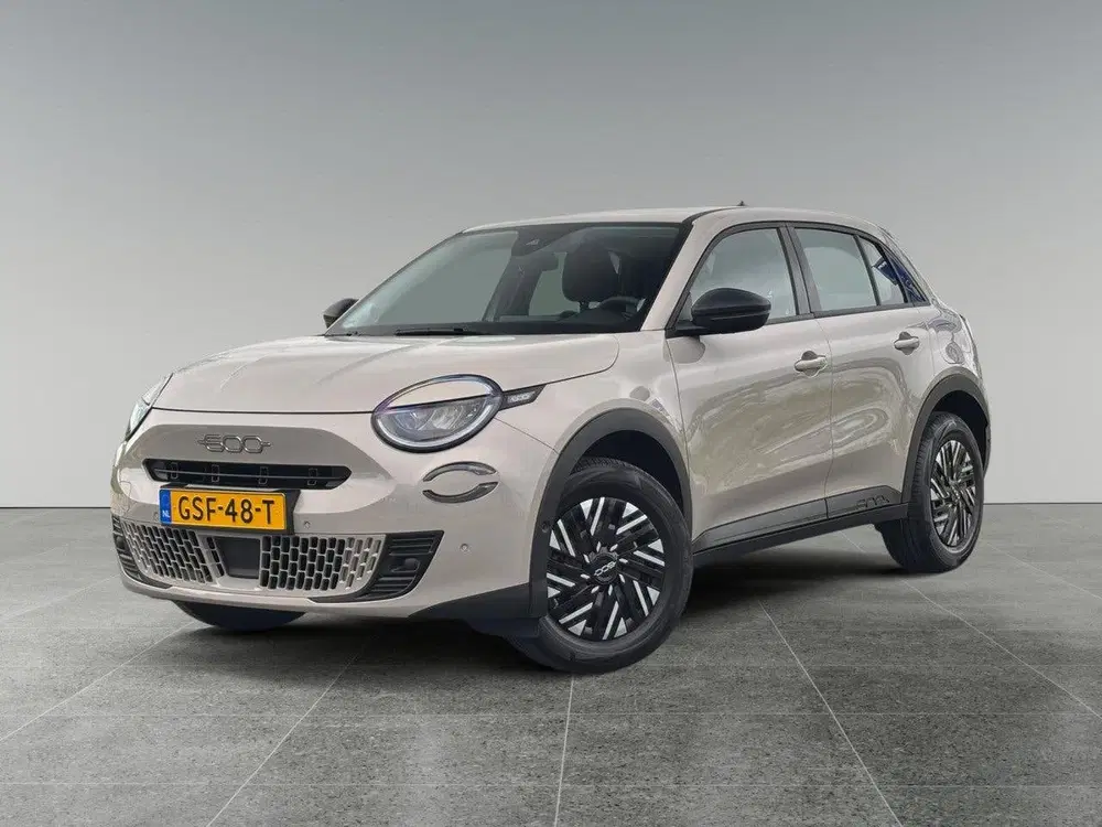 Fiat 600 Urban 1.2 Hybrid 110pk e-DSC6 uit 2024