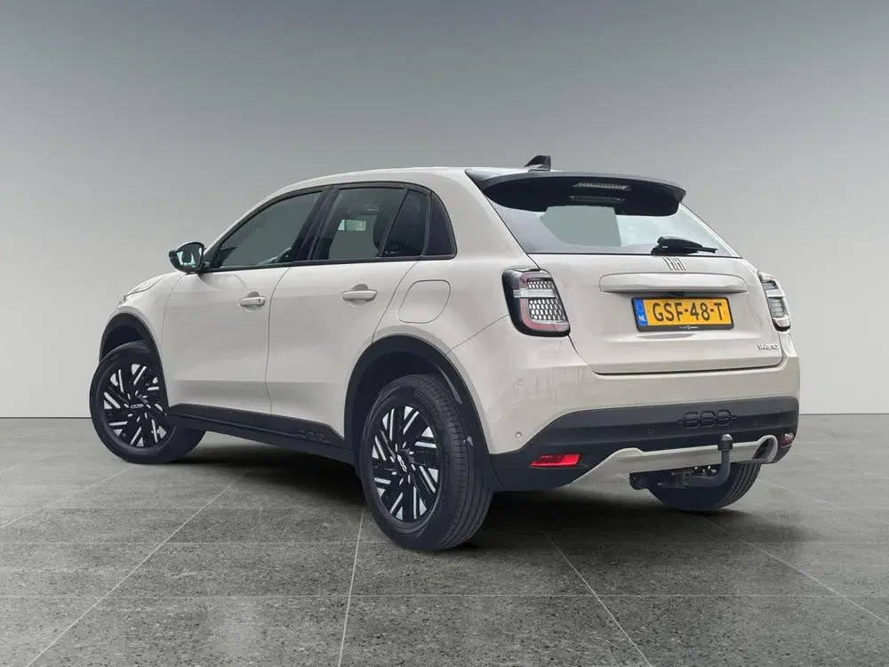 Fiat 600 Urban 1.2 Hybrid 110pk e-DSC6 uit 2024, foto 3