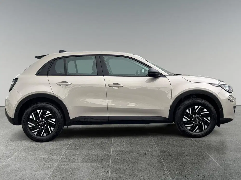Fiat 600 Urban 1.2 Hybrid 110pk e-DSC6 uit 2024, foto 6
