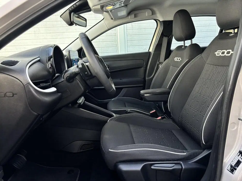 Fiat 600 Urban 1.2 Hybrid 110pk e-DSC6 uit 2024, foto 9