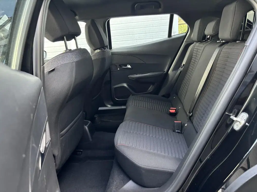 Peugeot 2008 Active Pack 1.2 Turbo 100pk uit 2023, foto 10