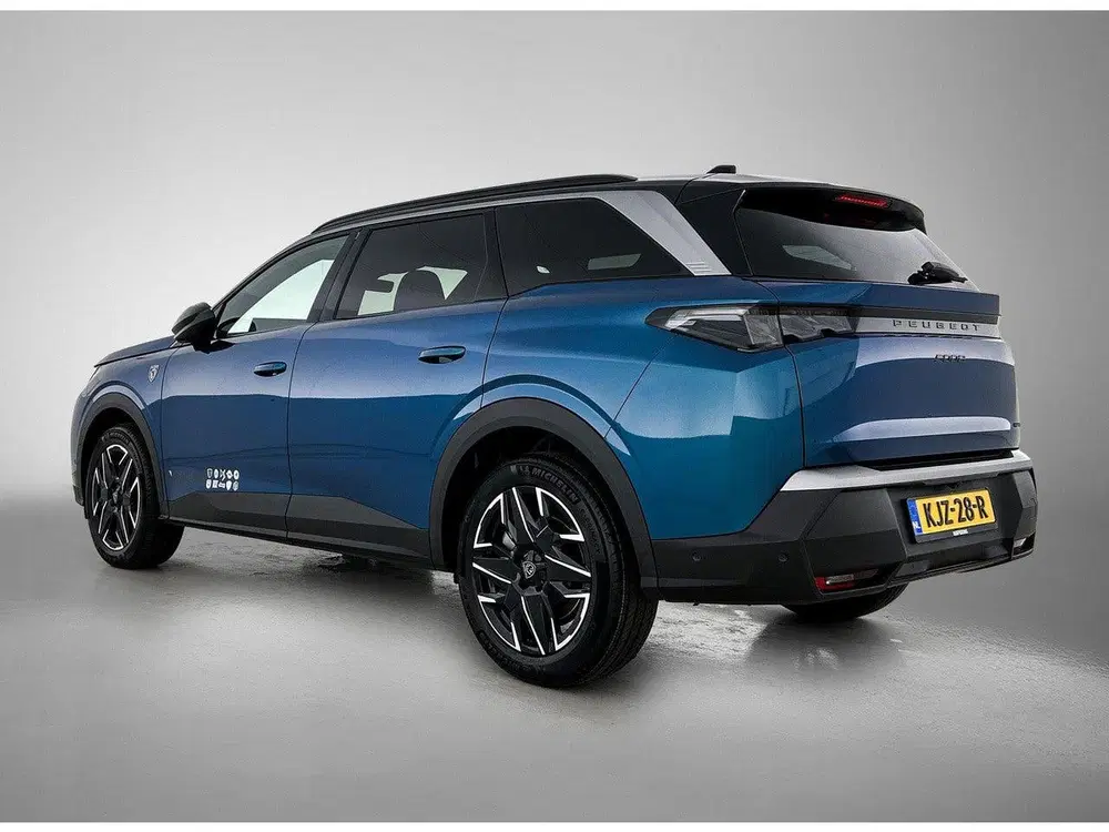 Peugeot 5008 SUV GT Hybrid 145pk Automaat uit 2026, foto 3