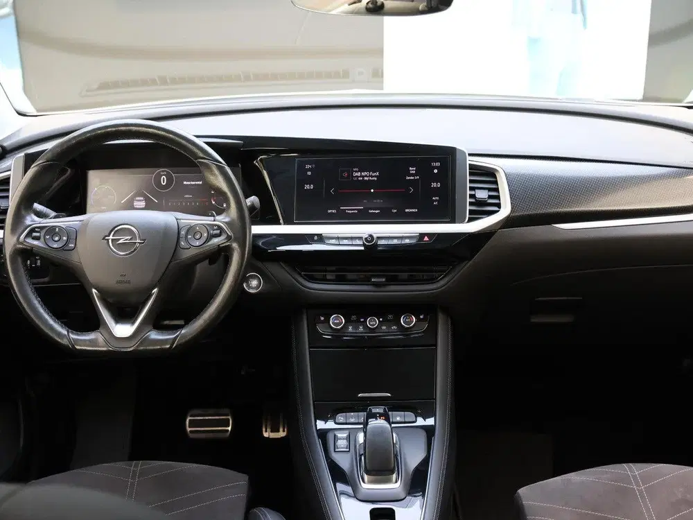 Opel Grandland 225 pk Turbo Plug-In Hybrid GS Line uit 2023, foto 14