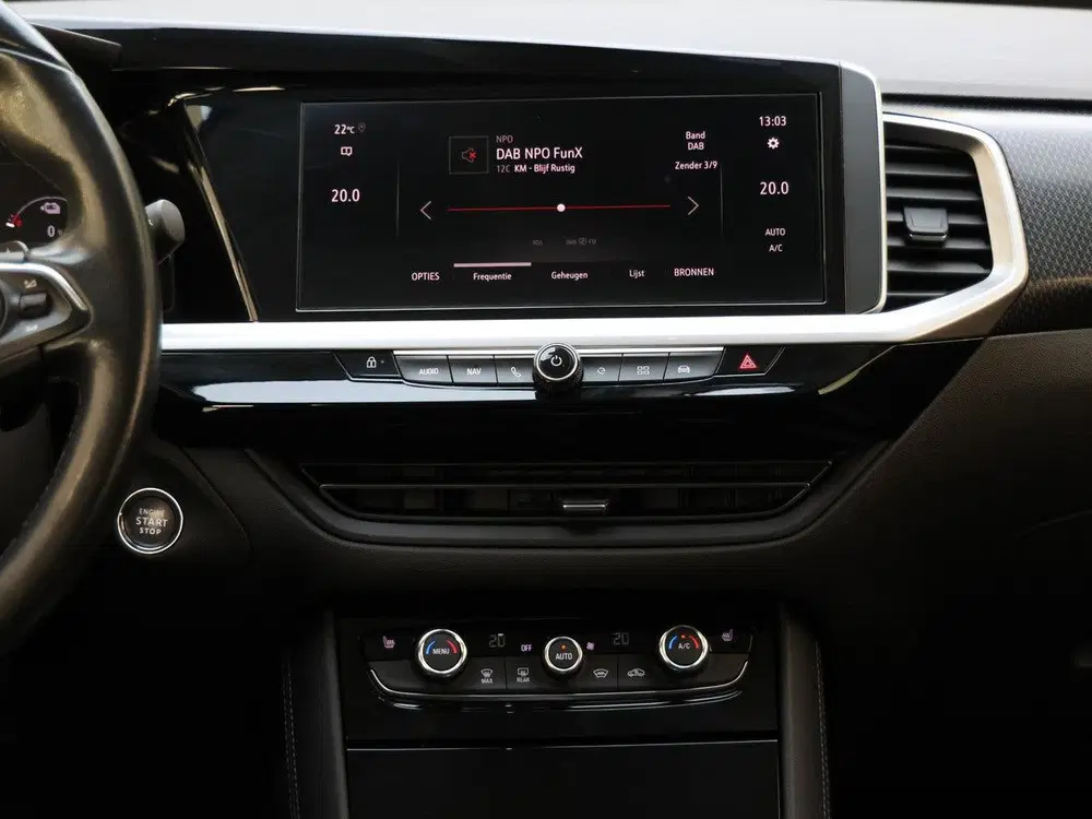Opel Grandland 225 pk Turbo Plug-In Hybrid GS Line uit 2023, foto 15
