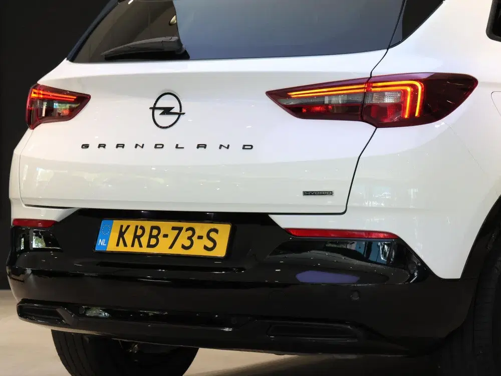 Opel Grandland 225 pk Turbo Plug-In Hybrid GS Line uit 2023, foto 7