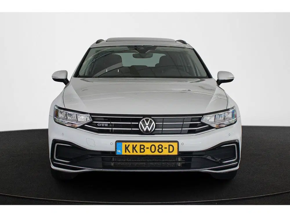 Volkswagen Passat Variant 1.4 TSI PHEV GTE Panoramadak Stoel uit 2022, foto 13