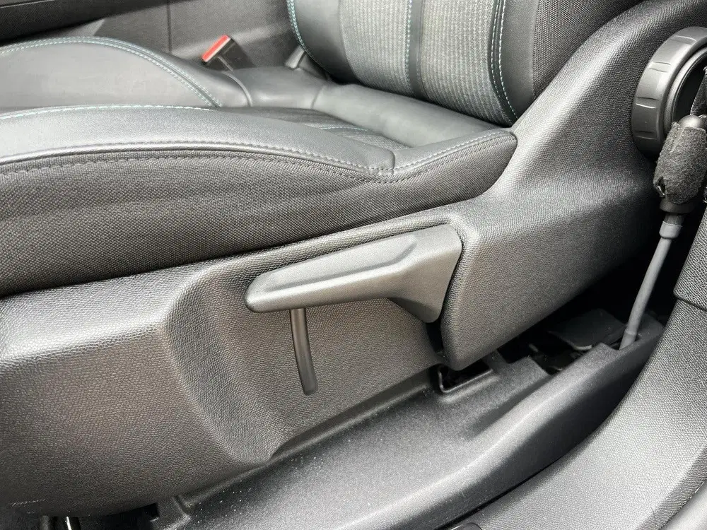 Peugeot 3008 1.6 HYbrid 225 Allure Pack Business Automa uit 2022, foto 14