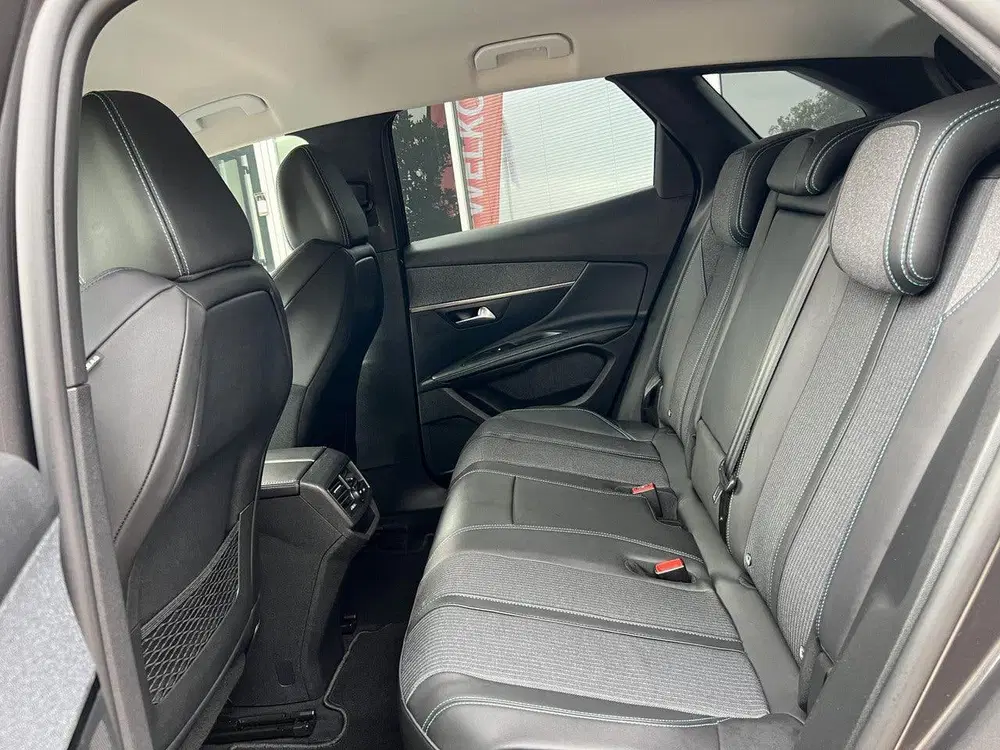 Peugeot 3008 1.6 HYbrid 225 Allure Pack Business Automa uit 2022, foto 8