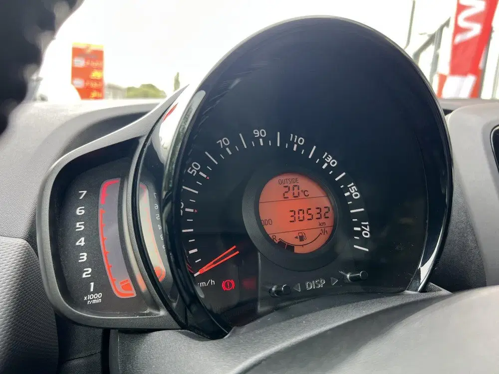 Peugeot 108 1.0 e-VTi 72 pk Active 5 deurs uit 2021, foto 10