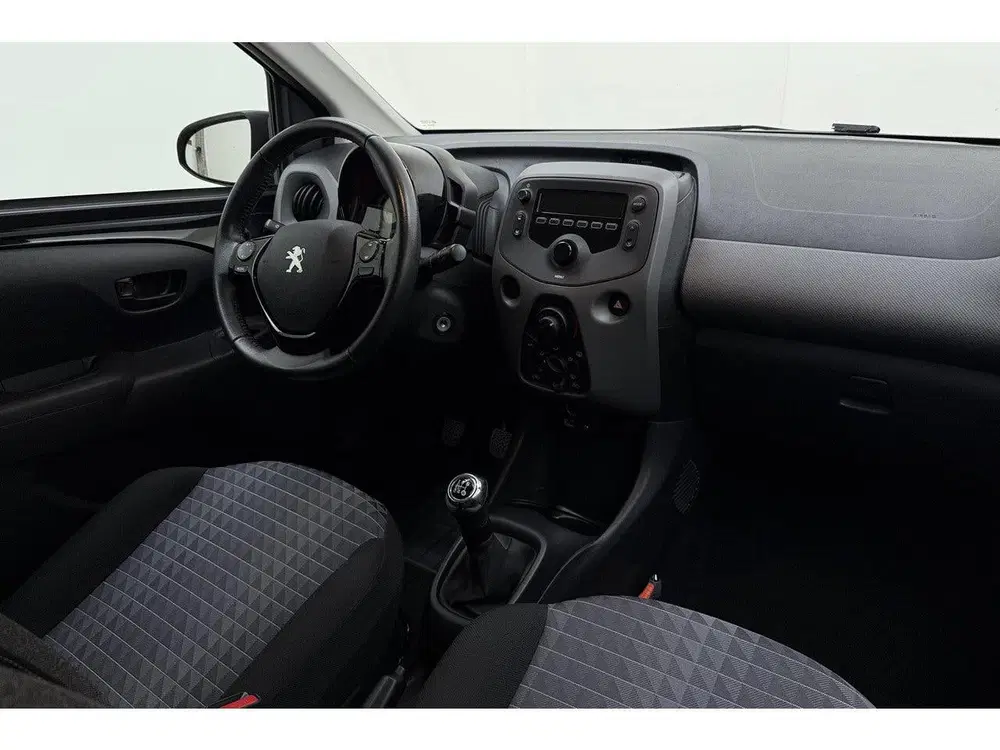 Peugeot 108 1.0 e-VTi Active 72 Pk uit 2021, foto 3