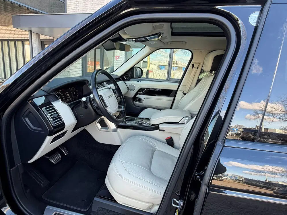Land Rover Range Rover Vogue 2.0 P400e Pano uit 2019, foto 10