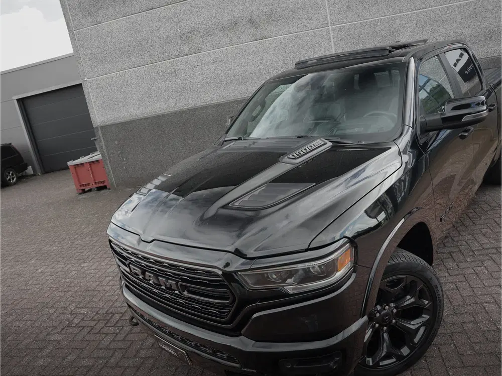 Dodge RAM 5.7L V8 4x4 Crew Cab Limited Night uit 2024, foto 12