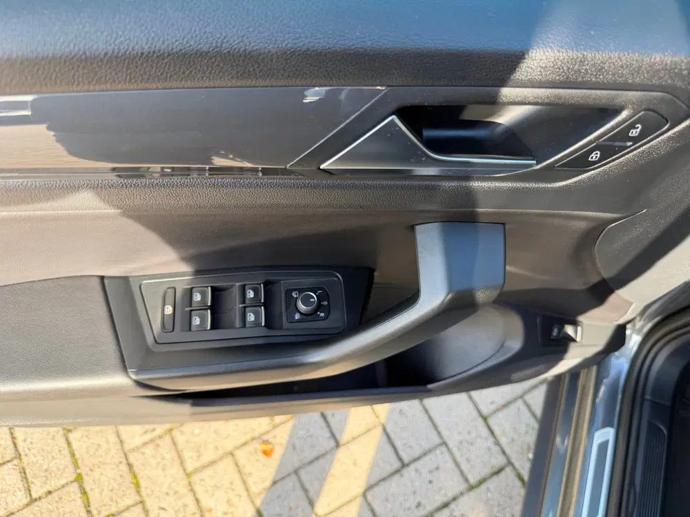 Volkswagen T-Roc 1.5 TSI R Line I Alcant I Blind Spot I Cam uit 2021, foto 10