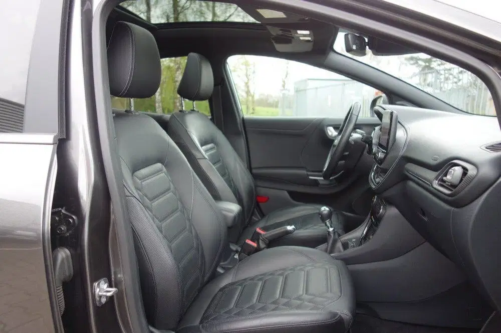 Ford Puma 1.0 EB HYB ST-L.XVIG uit 2020, foto 2
