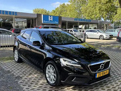 Volvo V40 Cross Country 1.5 T3 Polar+ Luxury DAB Pano Keyles uit 2019