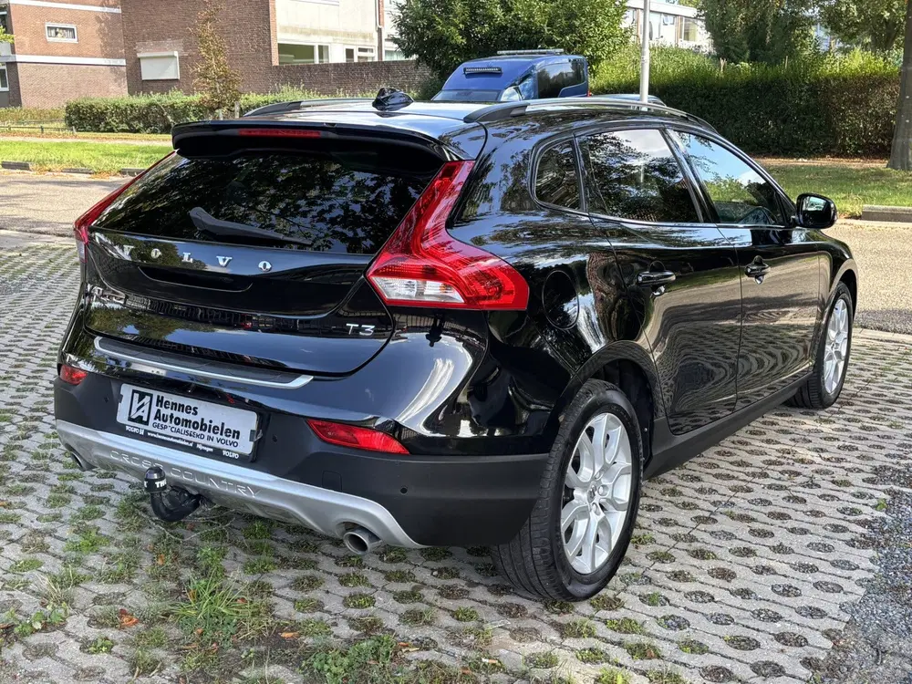 Volvo V40 Cross Country 1.5 T3 Polar+ Luxury DAB Pano Keyles uit 2019, foto 7