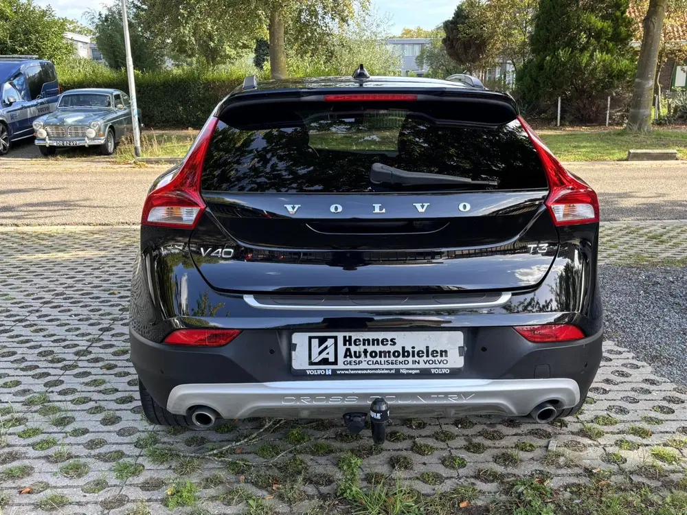 Volvo V40 Cross Country 1.5 T3 Polar+ Luxury DAB Pano Keyles uit 2019, foto 8