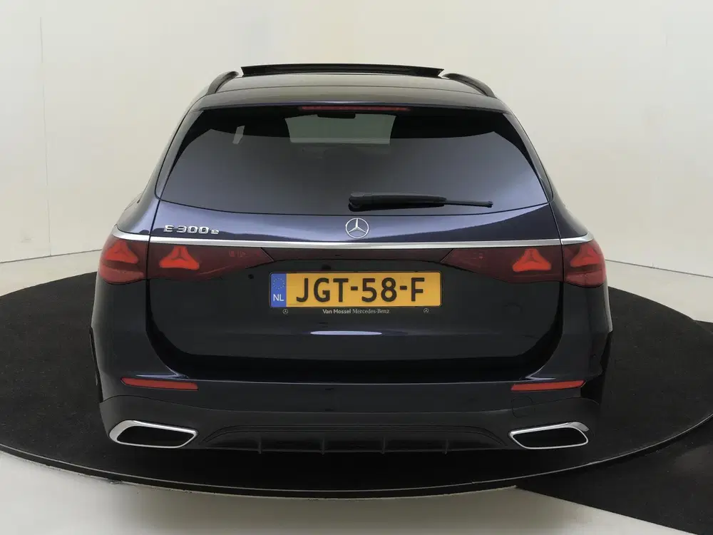 Mercedes-Benz E-Klasse 300 e Sport Edition uit 2025, foto 7