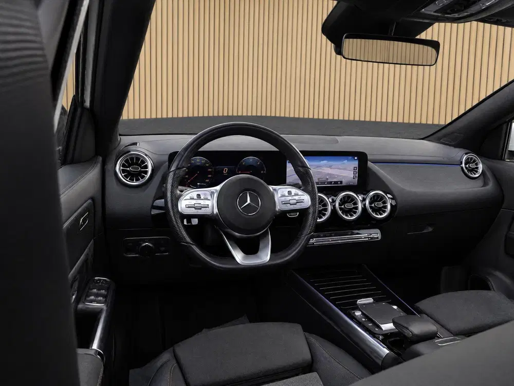 Mercedes-Benz EQA 250 67 kWh uit 2021, foto 15